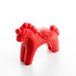 Свеча «Символ 2026 года» красная