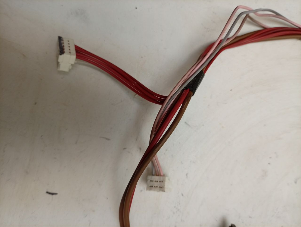 RST703DW кт18 Проводка для стиральных машин Ariston C00510054 б/у