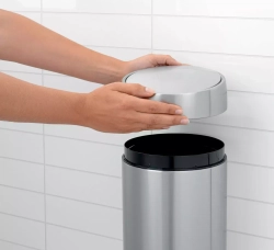 Brabantia - Контейнер для мусора Slide Bin 5л, матовая сталь / артикул   477546  / GTIN 8710755477546