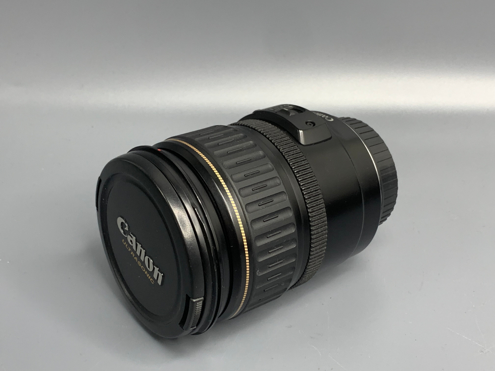 Canon EF 28-135mm 3.5-5.6 IS USM