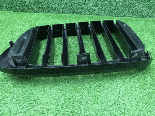 Решетка радиатора правая BMW X3 G01 (2017-2021)