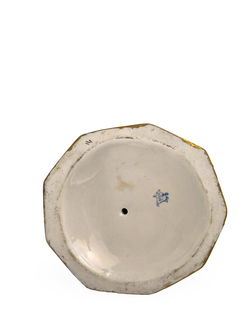 Фарфоровая статуэтка "Малахитовая шкатулка" ЛЗФИ