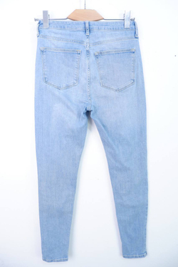 Джинсы Cross светлые, визуально на 44 размер