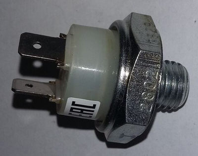 Выключатель ММ 125Д (ан. 6052.3829, 2802.3829) сигнала торможения (малый, под ключ 22) КАМАЗ, МАЗ