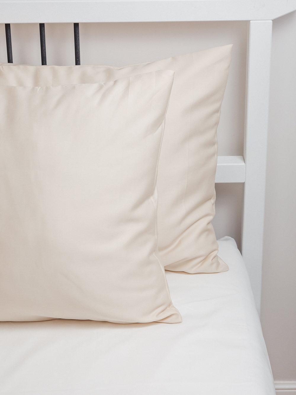 Постельные наволочки 70 на 70 бежевые сатин купить