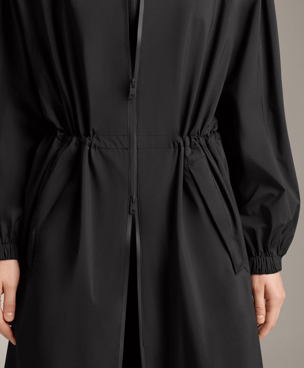 Oysho Ультралегкий компактный плащ, черный