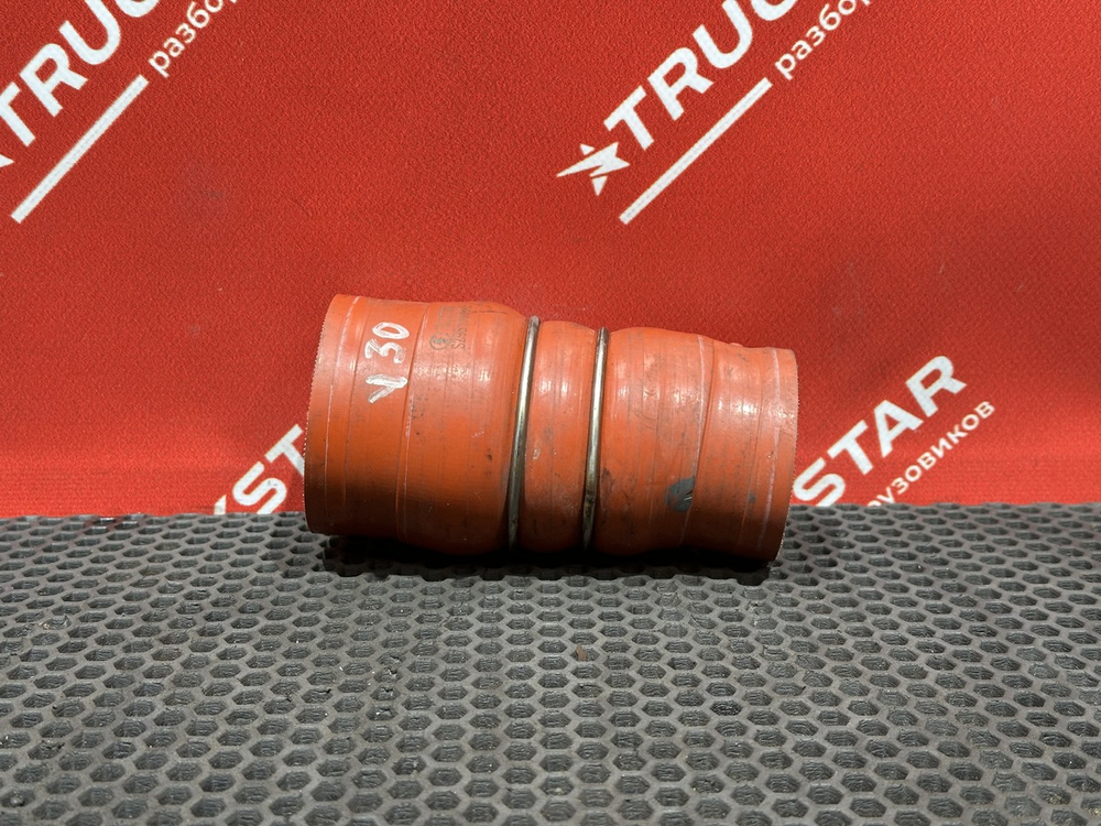 Патрубок радиатора