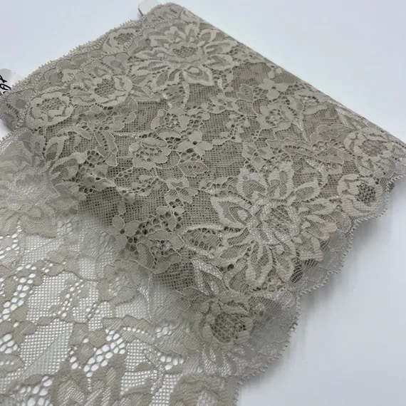 Кружево эластичное серо-бежевое 20 см, Италия