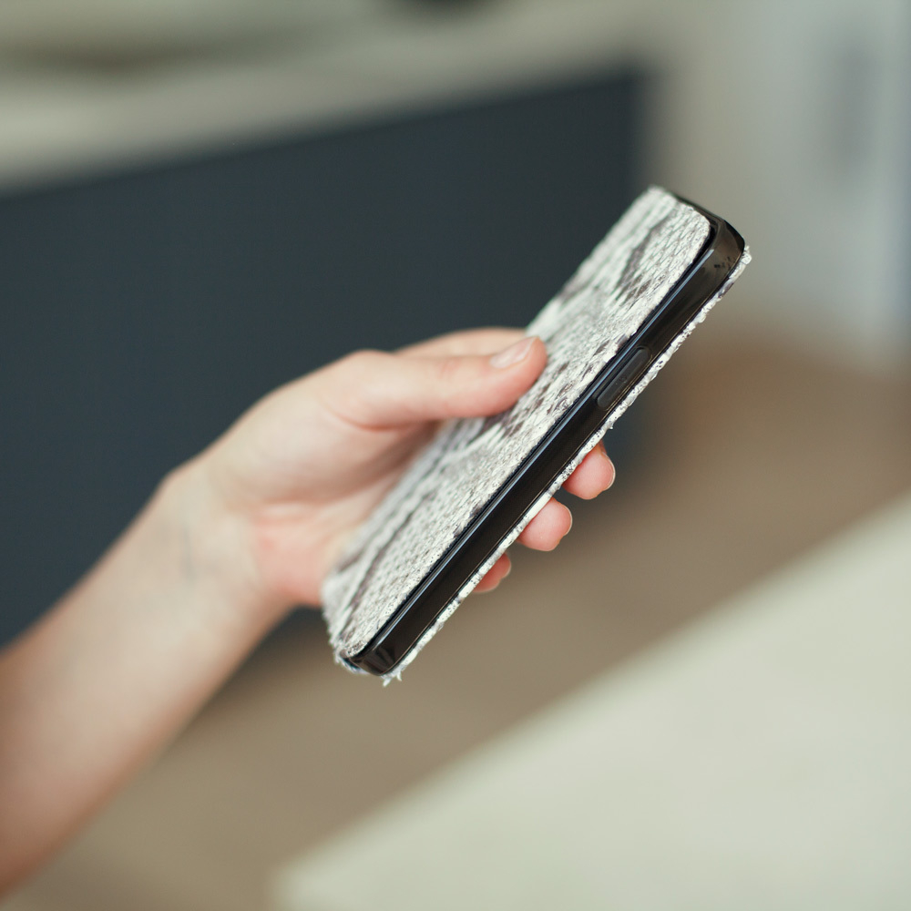 Чехол кожаный для iPhone 13 Mini серого цвета