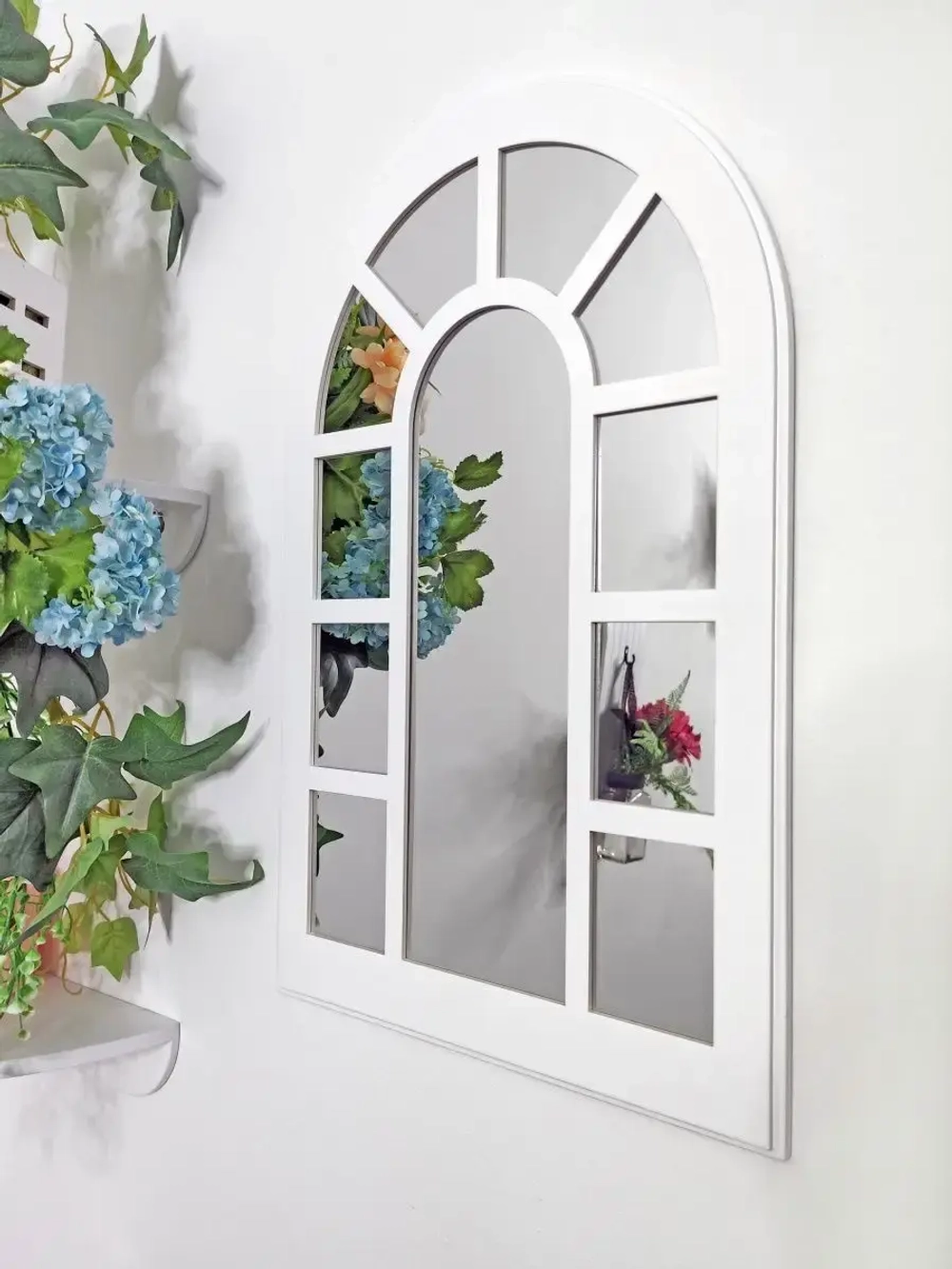 Зеркало настенное для прихожей 50х33 см