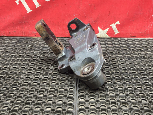 Кронштейн передней рессоры левый 2018 г.