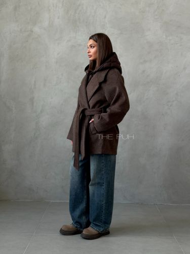 Шоколадное шерстяное пальто с утепленным жилетом