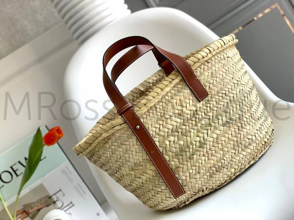 Женская сумка Loewe Basket плетёная бежевого цвета большая