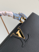 Louis Vuitton Capucines MM