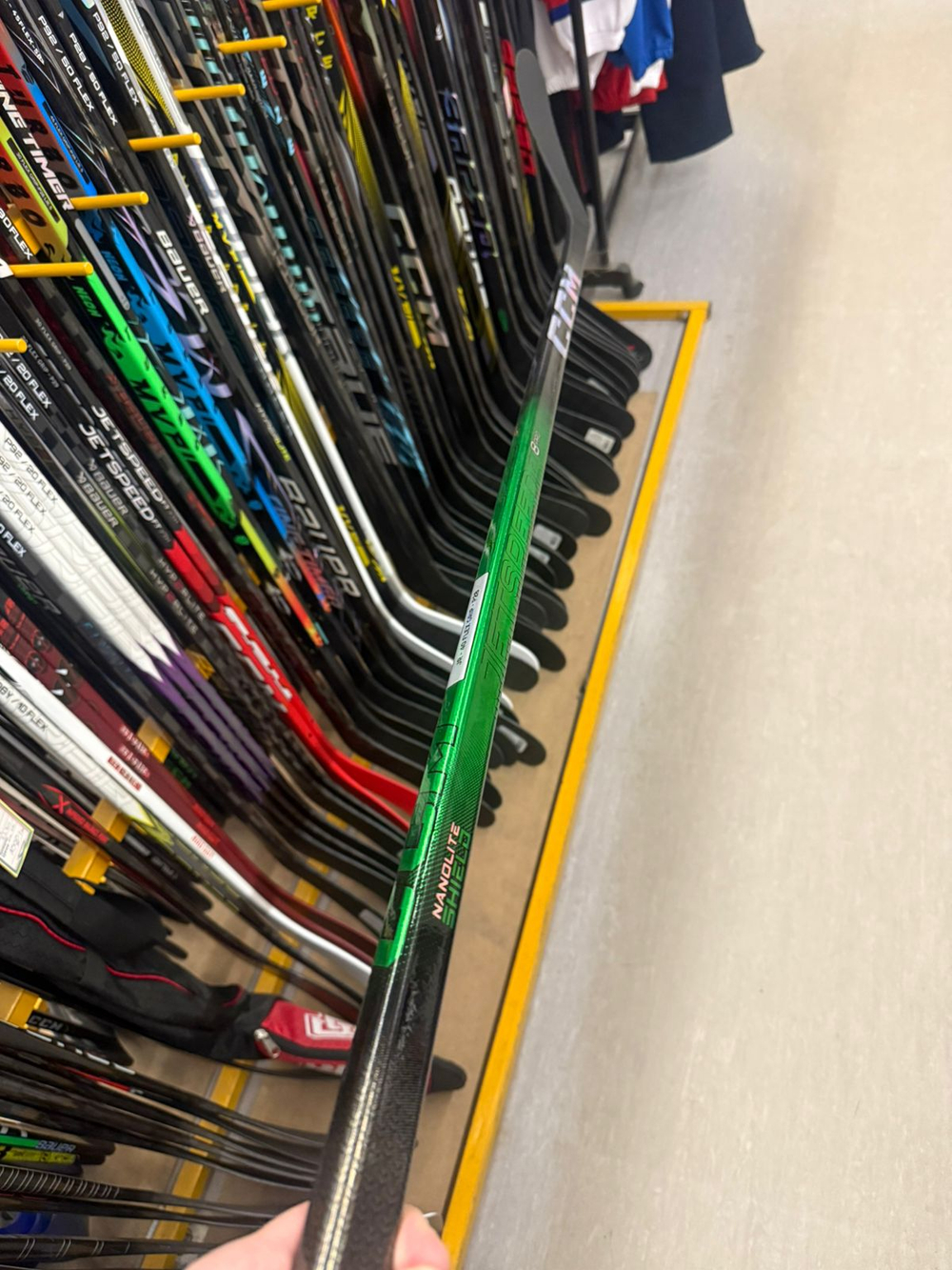 CCM jetspeed ft8 pro JR 40 FLEX P28 - LEFT