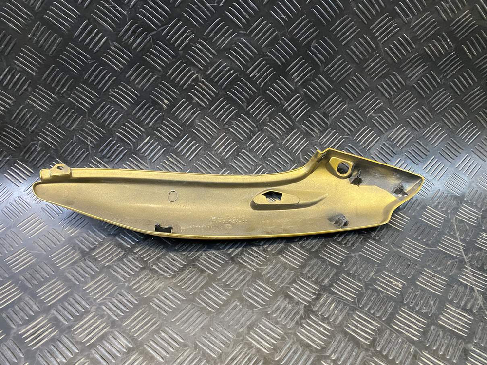 Пластик задний правый Yamaha TDM850 RN03J 4TX-2472K 053974