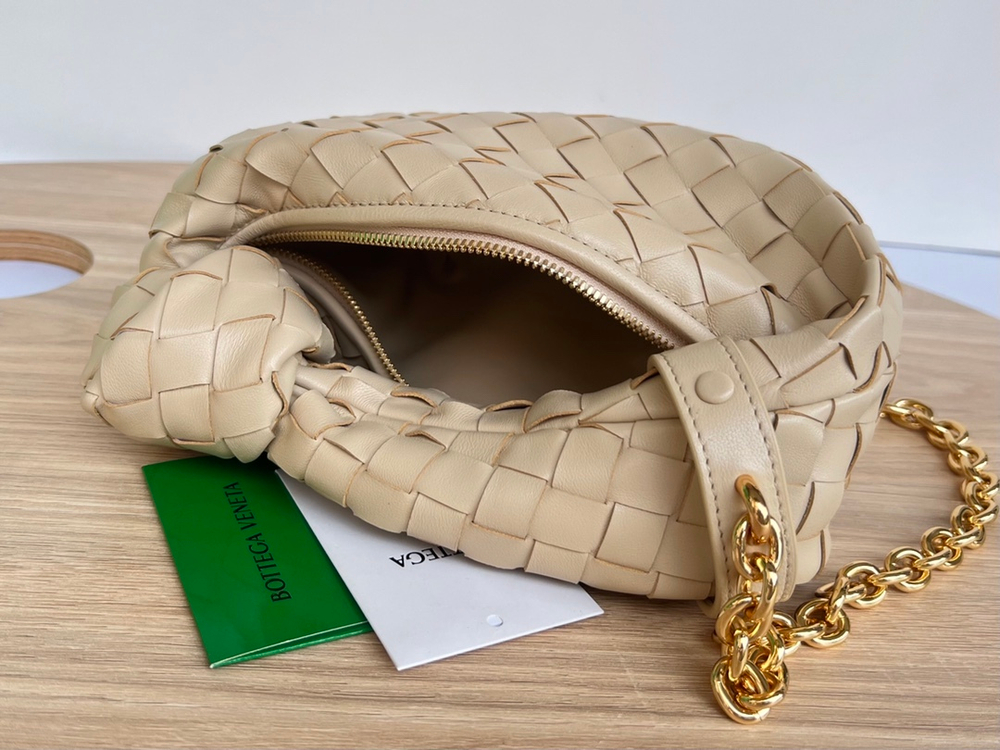 Bottega Veneta Mini Jodie 28 cm