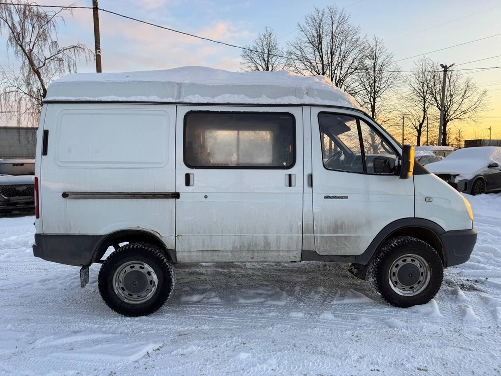GAZ SOBOL Цельнометаллический 27527 (Бензиновый, 2,7 л, 107 л.с, 4WD)