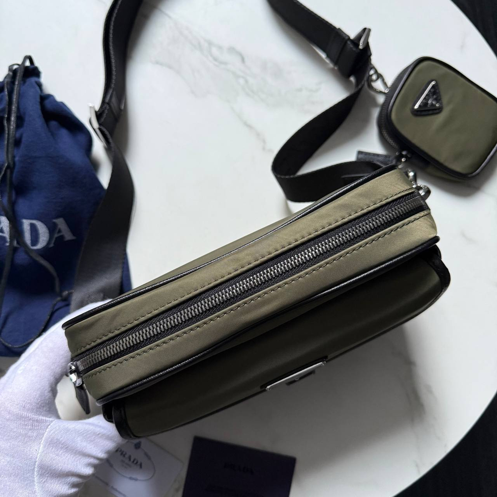 Сумка-мессенджер Prada