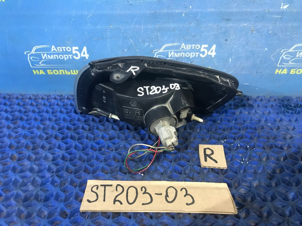 Габарит правый TOYOTA CORONA EXIV 1996