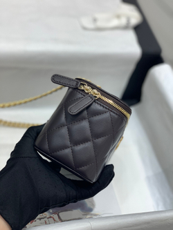 Chane1 Vanity with Chain 17 cm