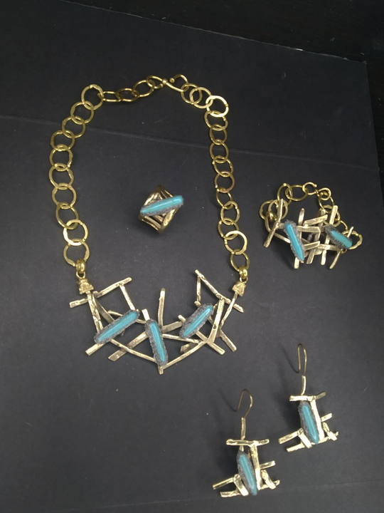 Колье ломаные линии с бирюзой, бронза