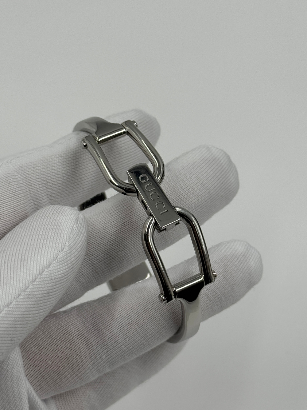 Часы Gucci 1500L