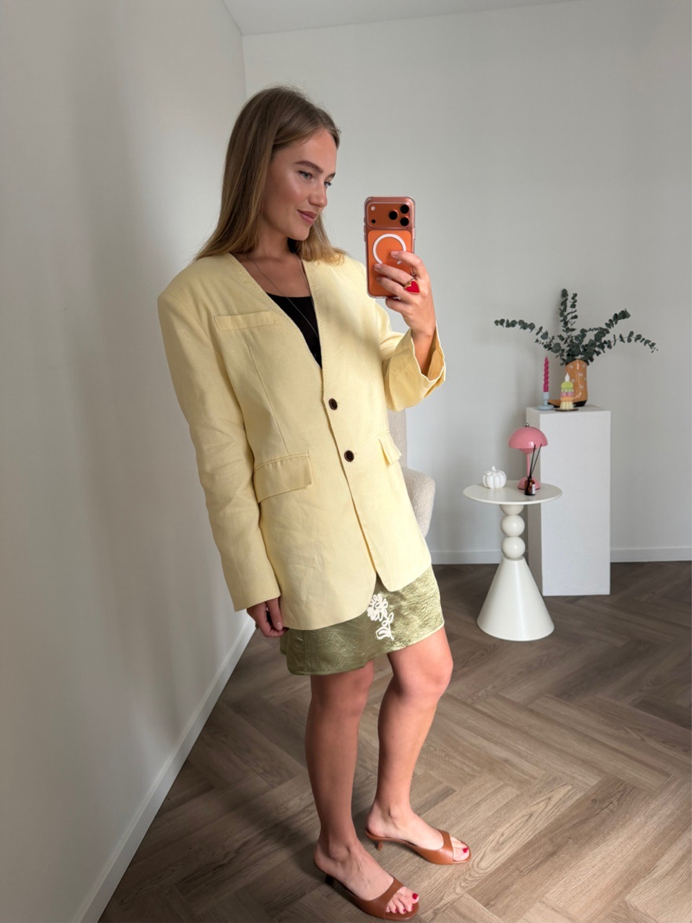 Льняной пиджак лимонный