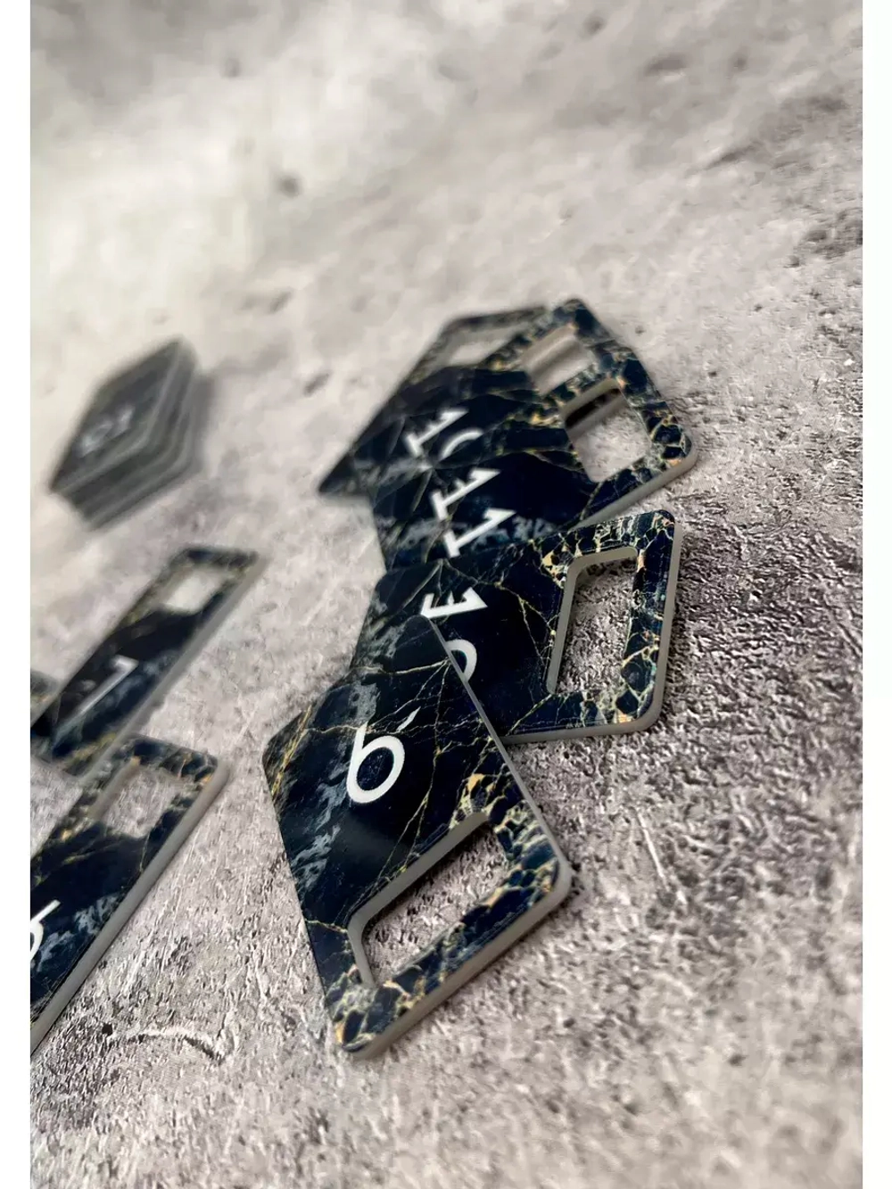 Номерки для ключей акрил 3х5 см