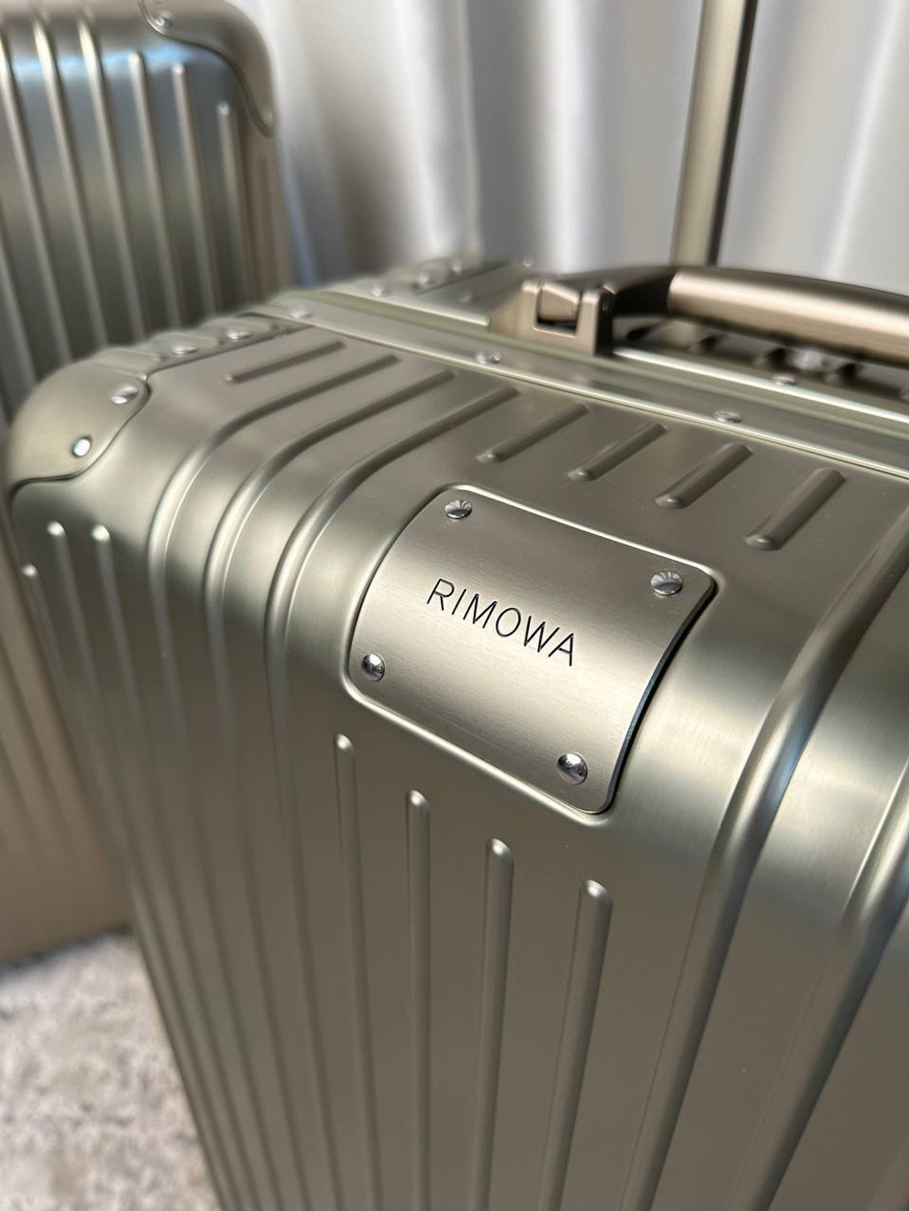 Чемодан Rimowa M