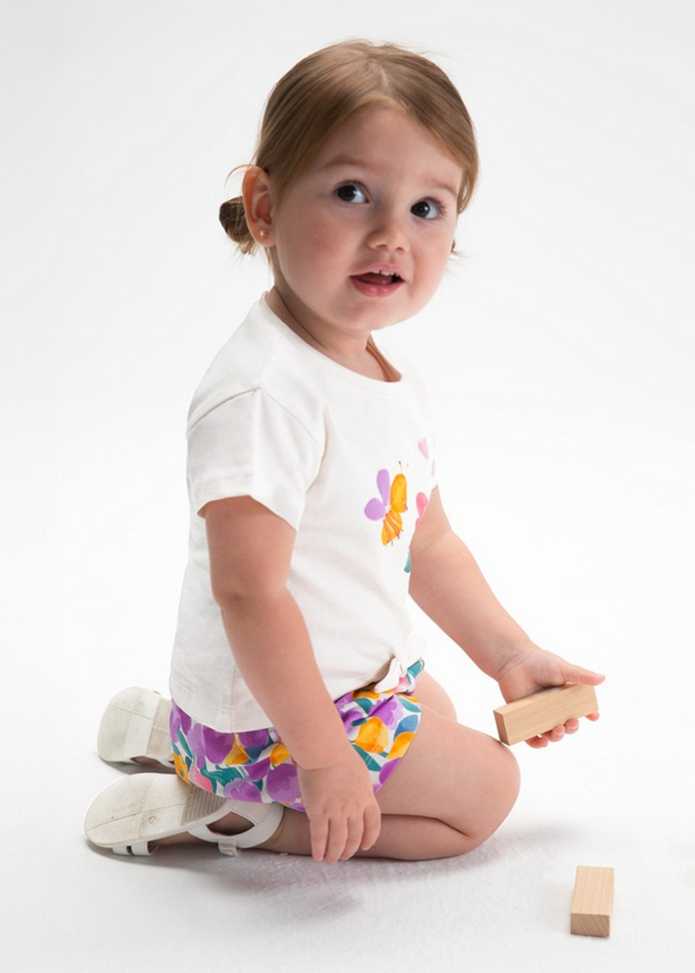 два топа с шортами