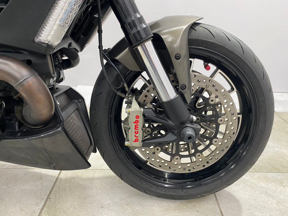 Ducati Diavel Strada 044296