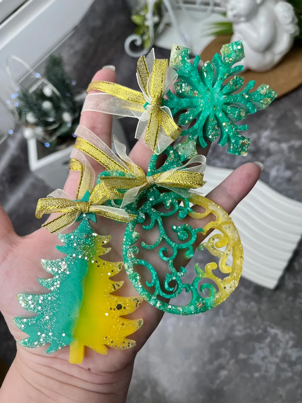 Набор новогодних елочных игрушек шар, елка, снежинка