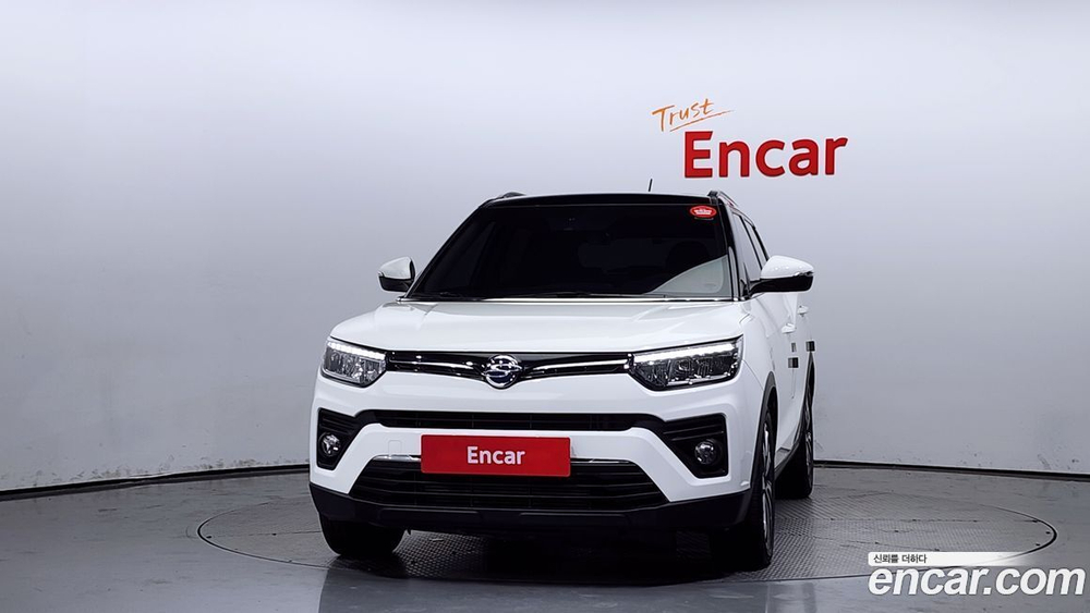 KG Mobility (Ssangyong) Very New Tivoli Бензин 1.5 2WD (10.2020)