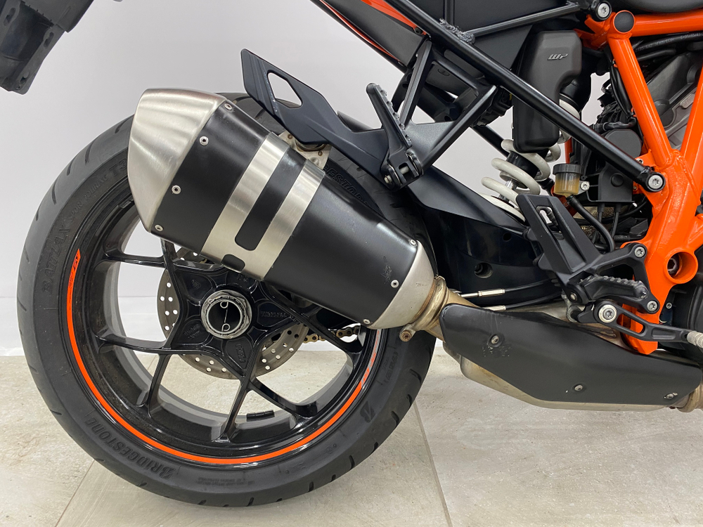 KTM 1290 Superduke GT 044564