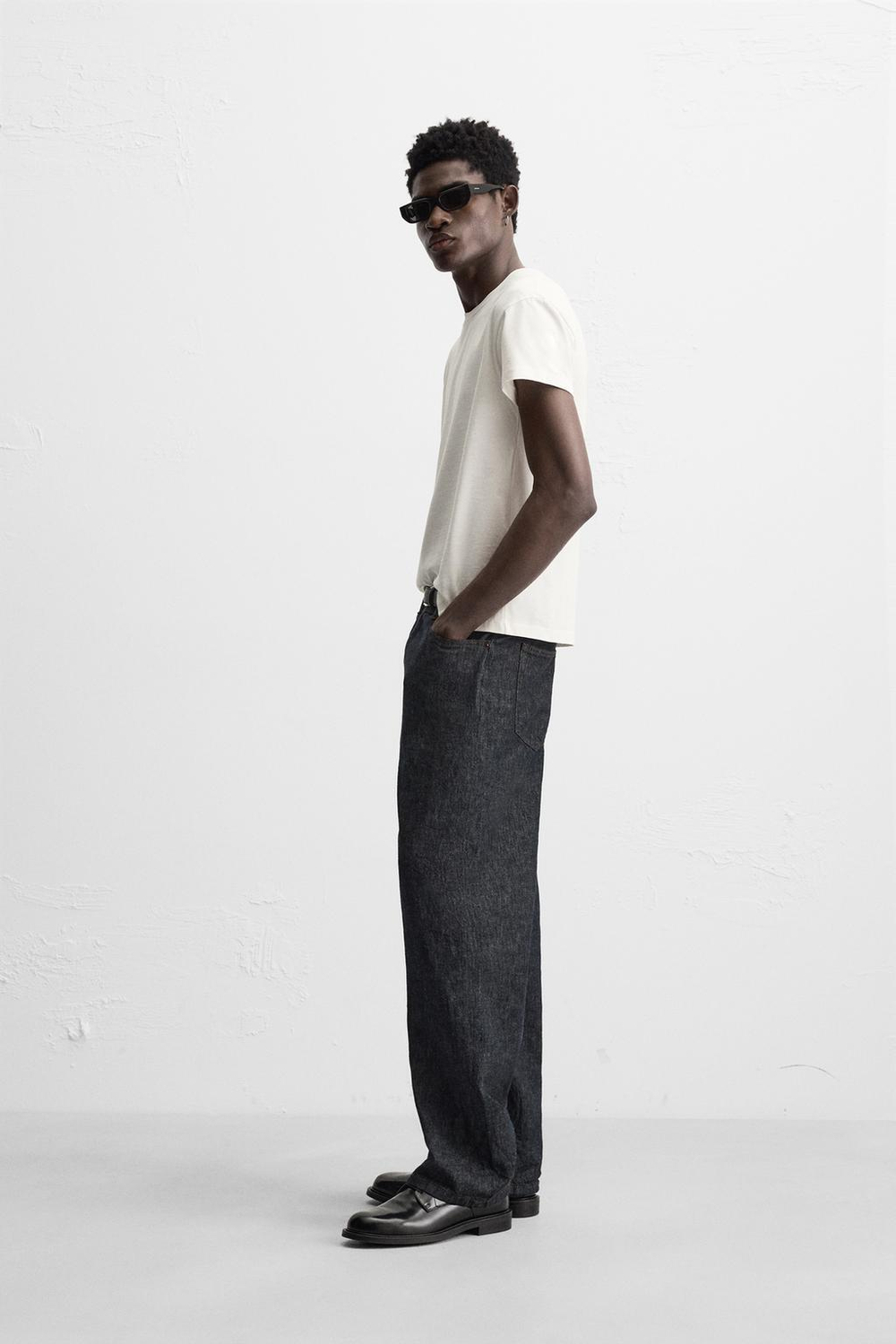 Базовая футболка slim fit