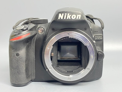 Nikon D3200 7500 кадров