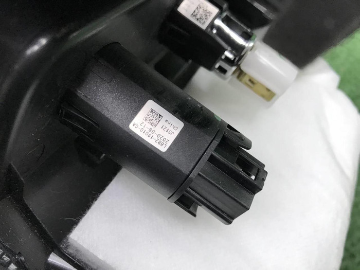 Дефлектор воздуха LR Discovery Sport (2019-н.в.)