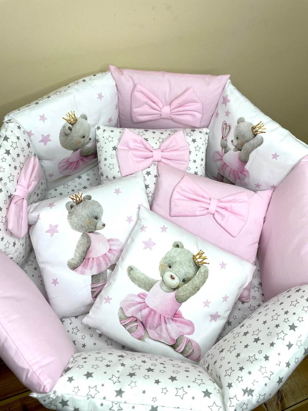 Комплект в кроватку 18 предметов "Мишка с короной", сатин