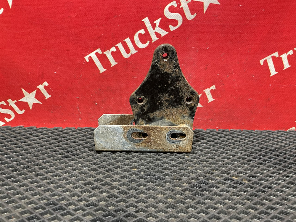 Кронштейн подножки