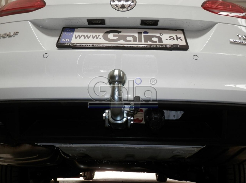 Фаркоп оцинкованный Galia V073A для Volkswagen Golf VII универсал 2WD/4WD 2013-(паспорт и сертификат в комплекте)(без электрики)