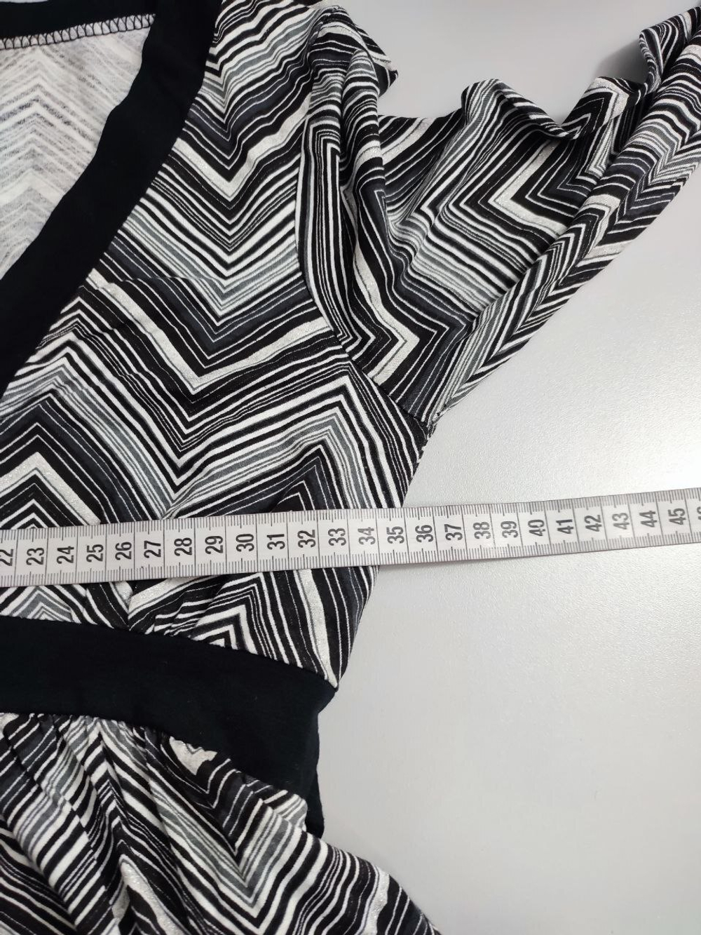 Кофта Amisu с поясом 42 размер