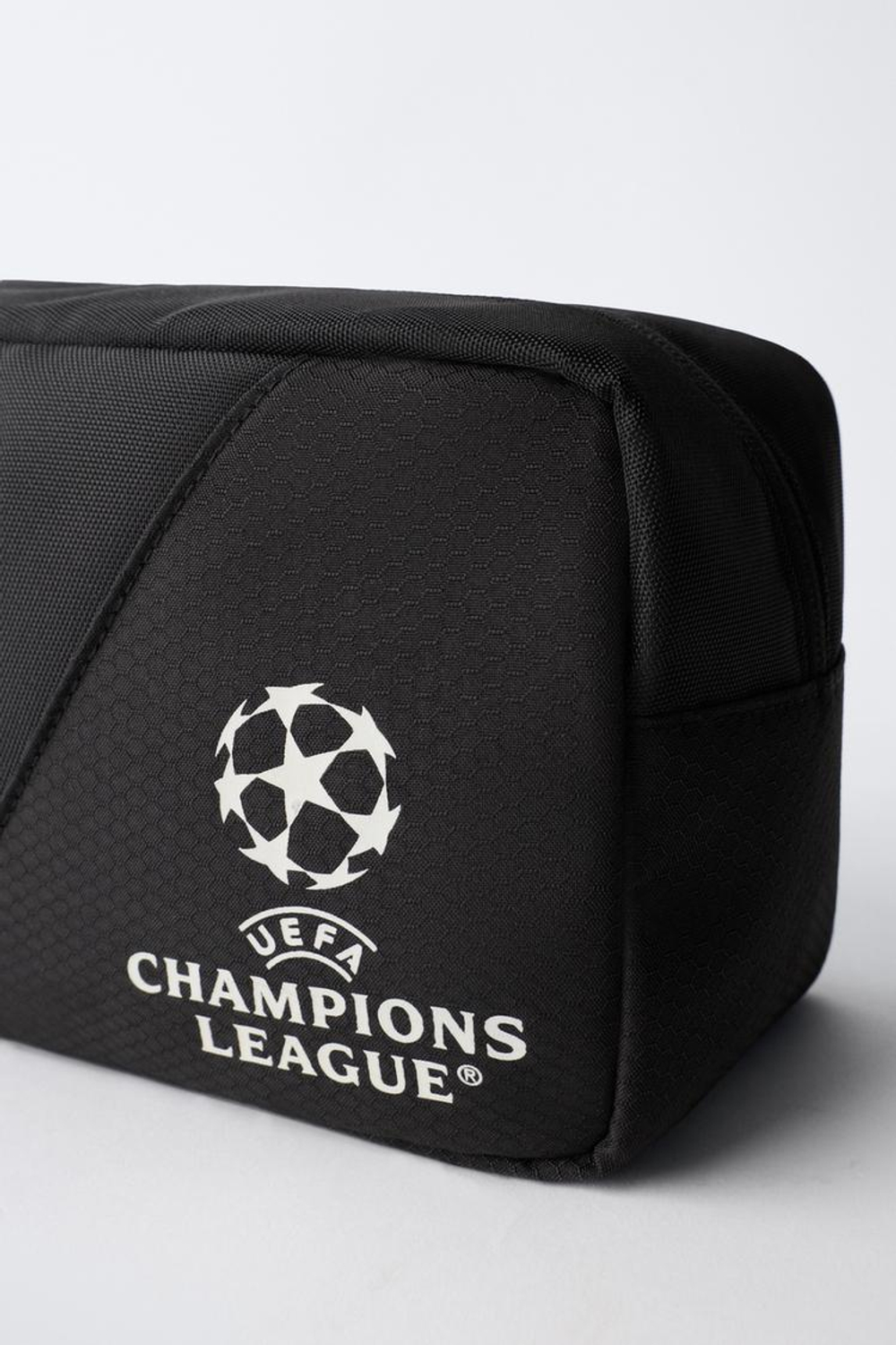 ZARA СУМКА ДЛЯ ОБУВИ UEFA CHAMPIONS LEAGUE ® GLOW IN THE DARK, ЧЕРНЫЙ