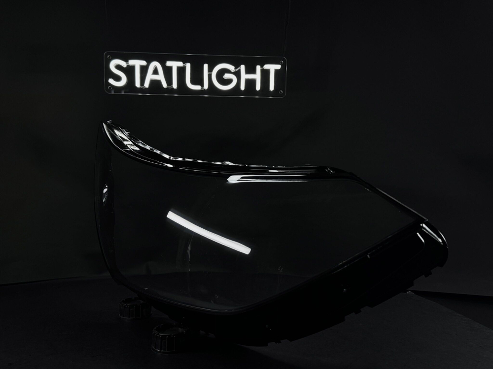 Правое стекло фары Hyundai Sonata 8 DN8 2019-2023