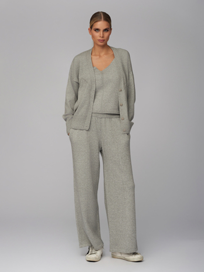 Женский трикотажный костюм-тройка серый с кардиганом