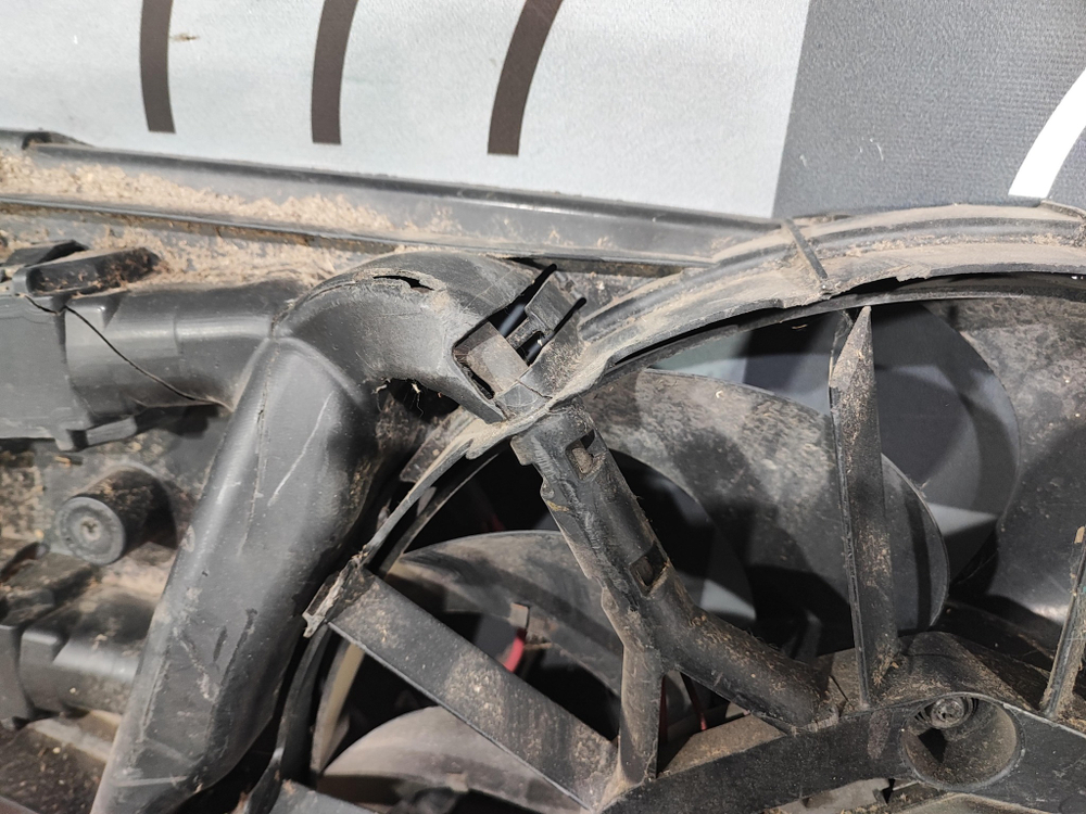 Вентилятор охлаждения Volkswagen Touareg 1 БУ Оригинал 7L6121203B