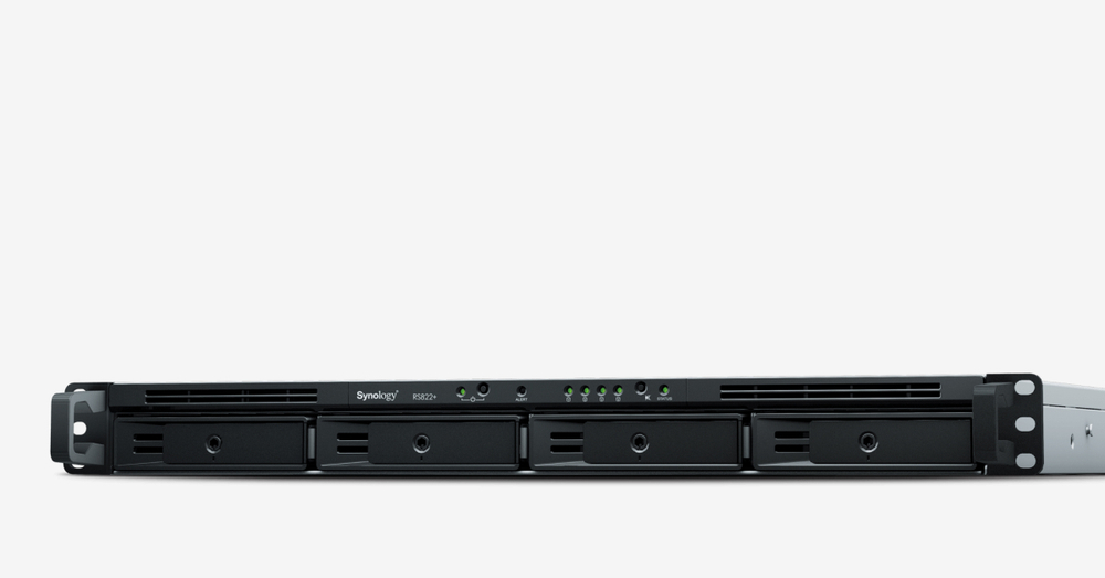 Сетевой накопитель NAS Synology RackStation RS822+