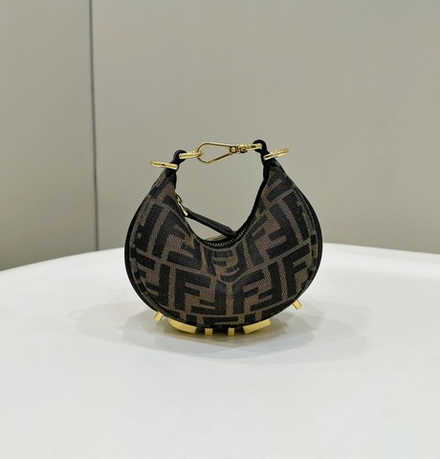 Fendi Fendigraphy Nano 16 cm