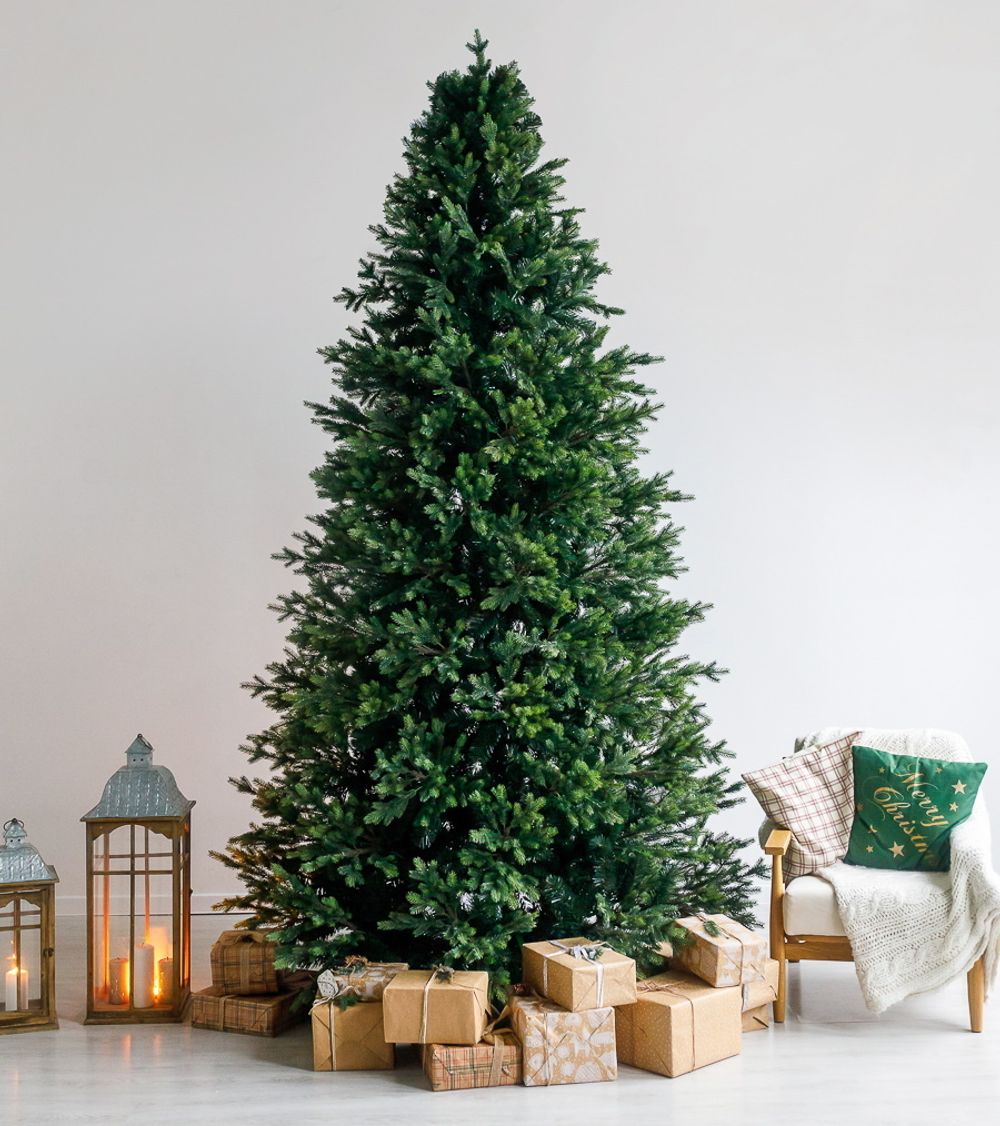 Большая елка «Сказочная» (Литая+пвх) 4,5 м