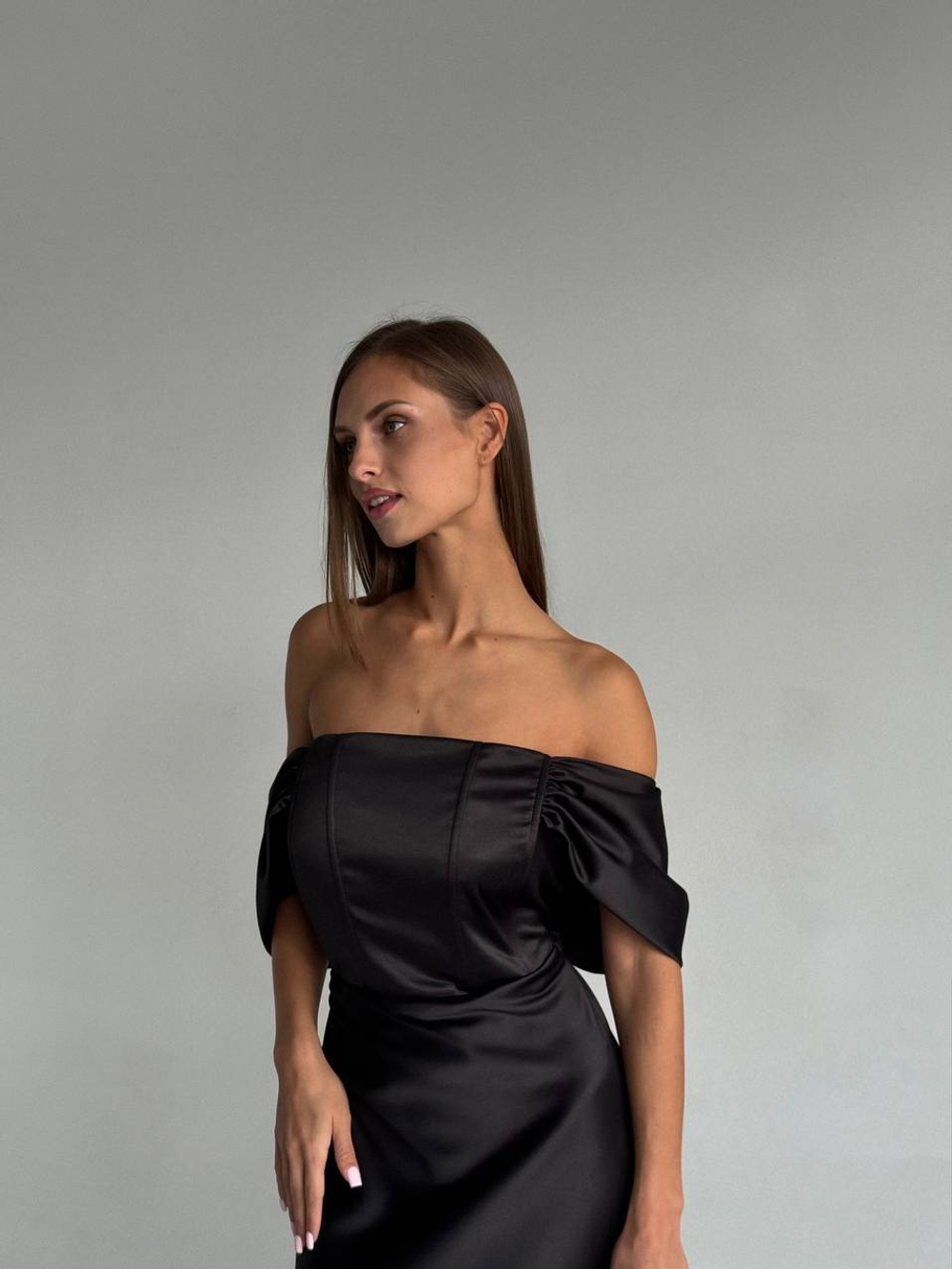 Платье с рукавами-качелями